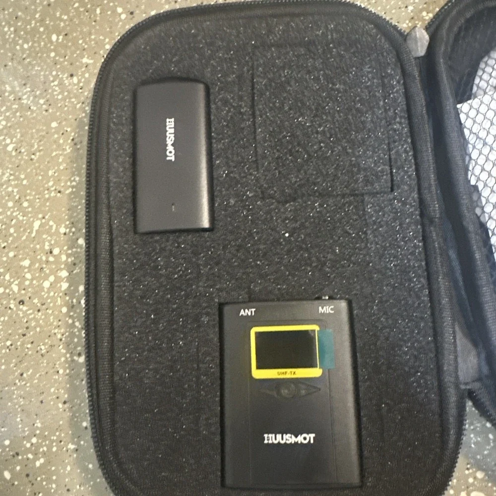 Wireless Lavalier Microphone System -‎ HUUSMOT Wireless Mic System with Lavalier